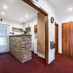 Neubauer 3* Ostružná