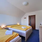 Neubauer Pensjonat 3*